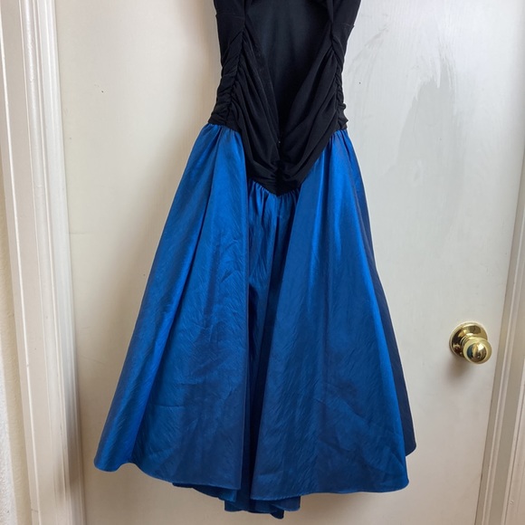 🌞Niki by Niki Livas Black Ruched Halter Top with Blue Metallic Midi Dress - Picture 11 of 11